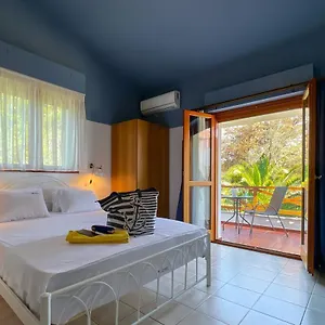 https://joseph-village-apartments.hotelschalkidiki.net